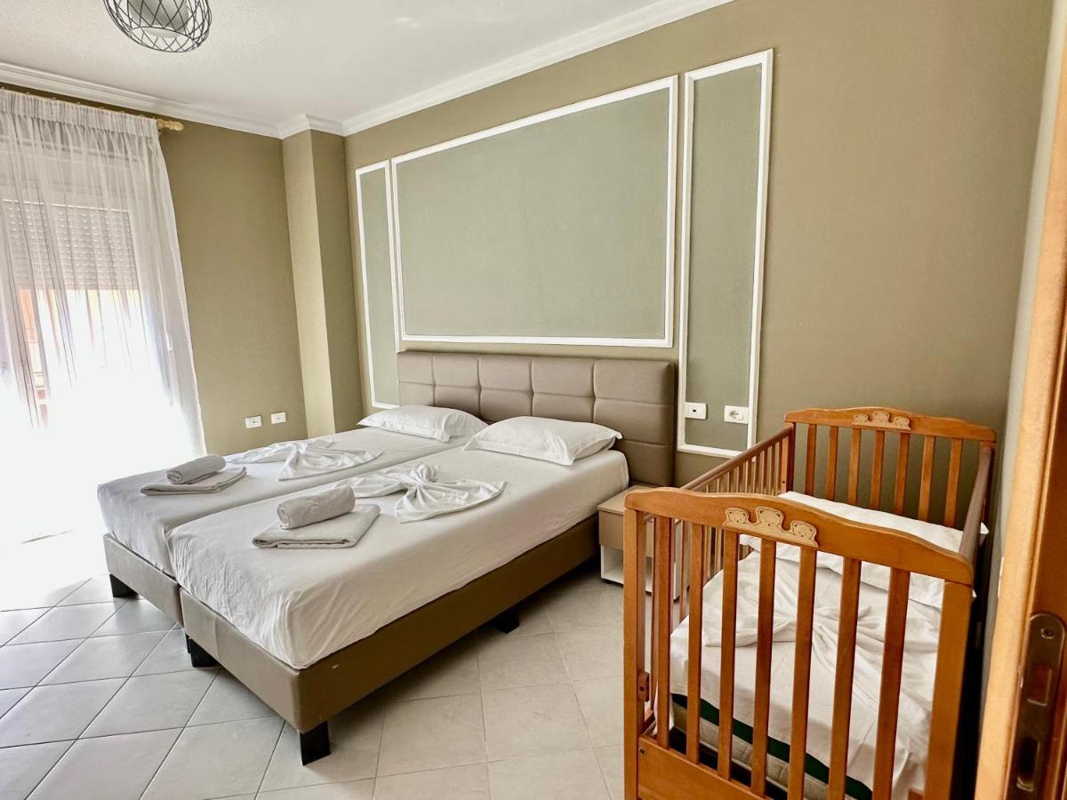 فلورا Family Suite Residence المظهر الخارجي الصورة