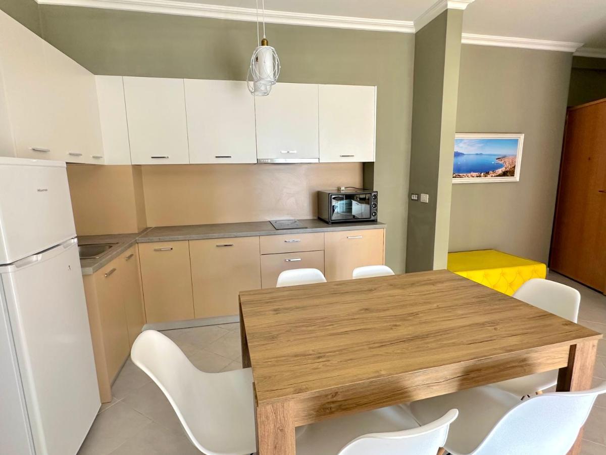 فلورا Family Suite Residence المظهر الخارجي الصورة