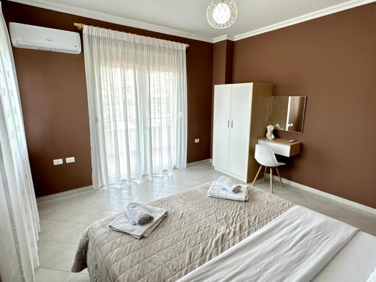 فلورا Family Suite Residence المظهر الخارجي الصورة