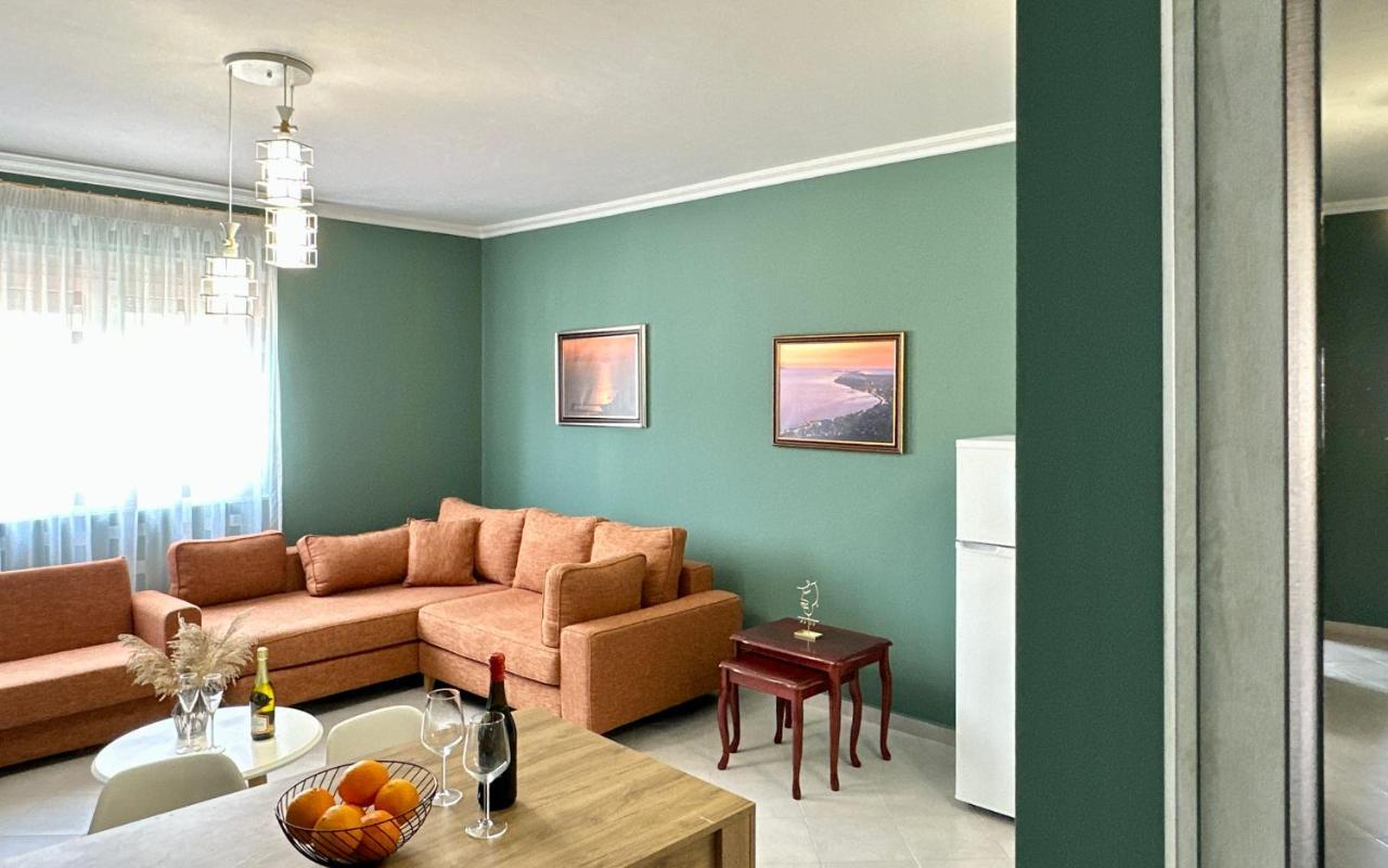 فلورا Family Suite Residence المظهر الخارجي الصورة