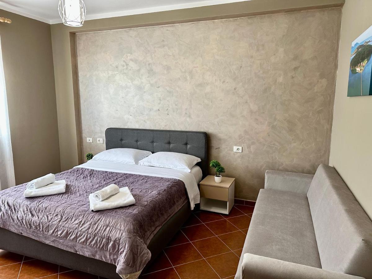 فلورا Family Suite Residence المظهر الخارجي الصورة