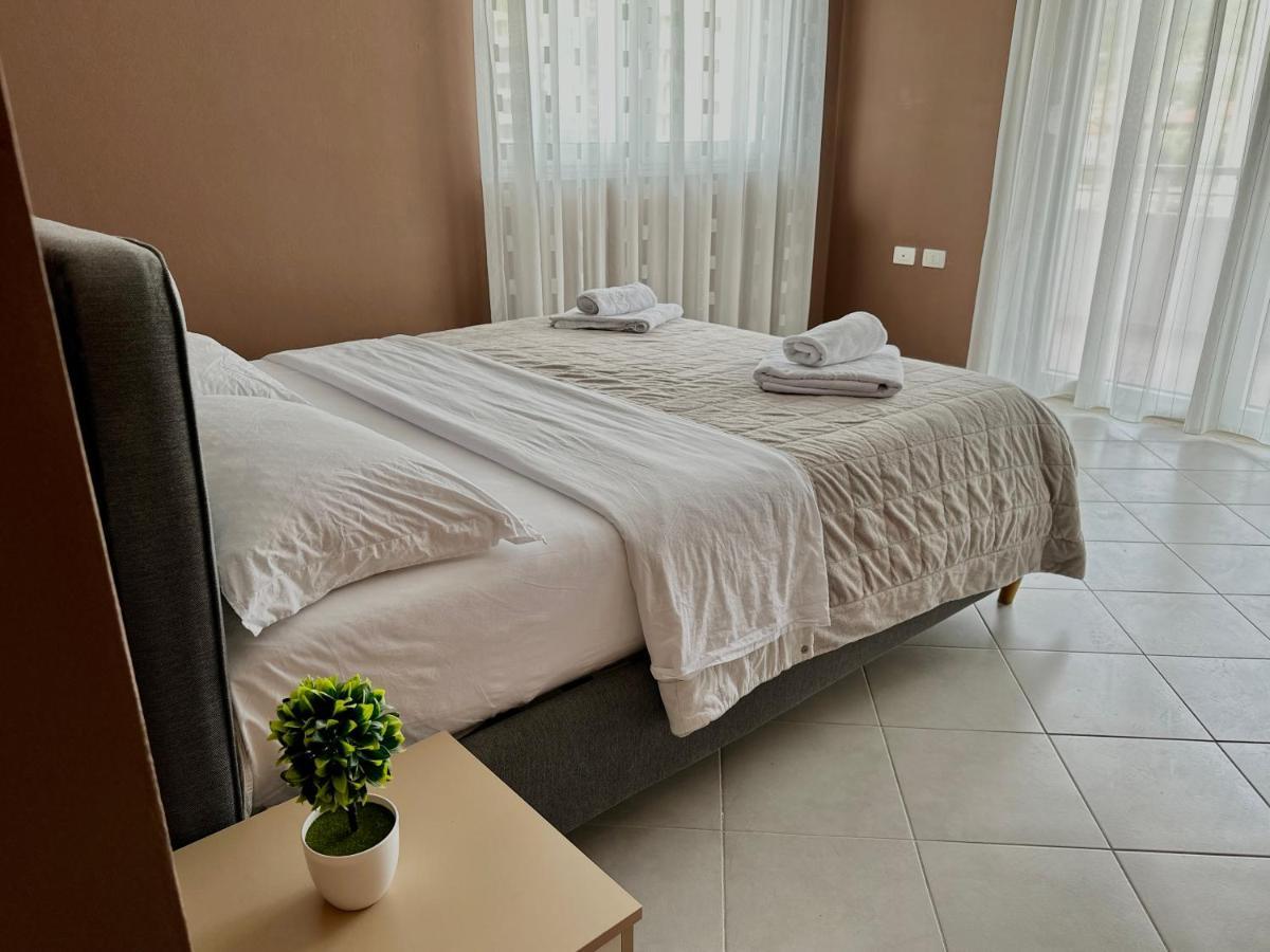 فلورا Family Suite Residence المظهر الخارجي الصورة