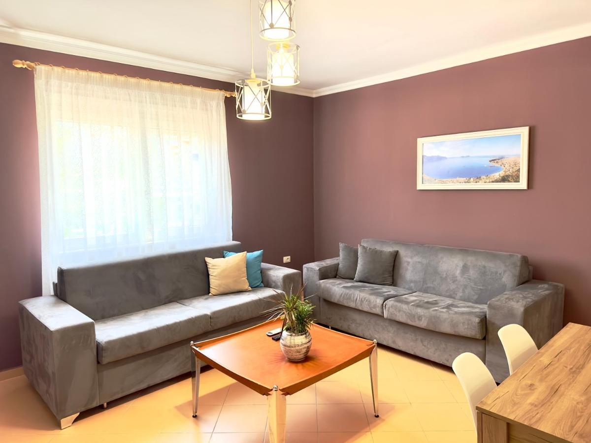 فلورا Family Suite Residence المظهر الخارجي الصورة