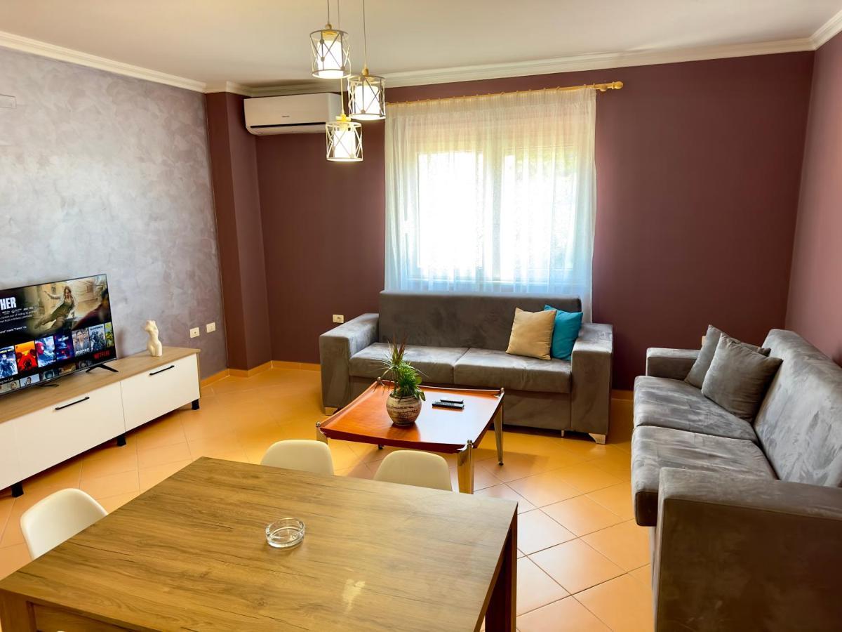 فلورا Family Suite Residence المظهر الخارجي الصورة
