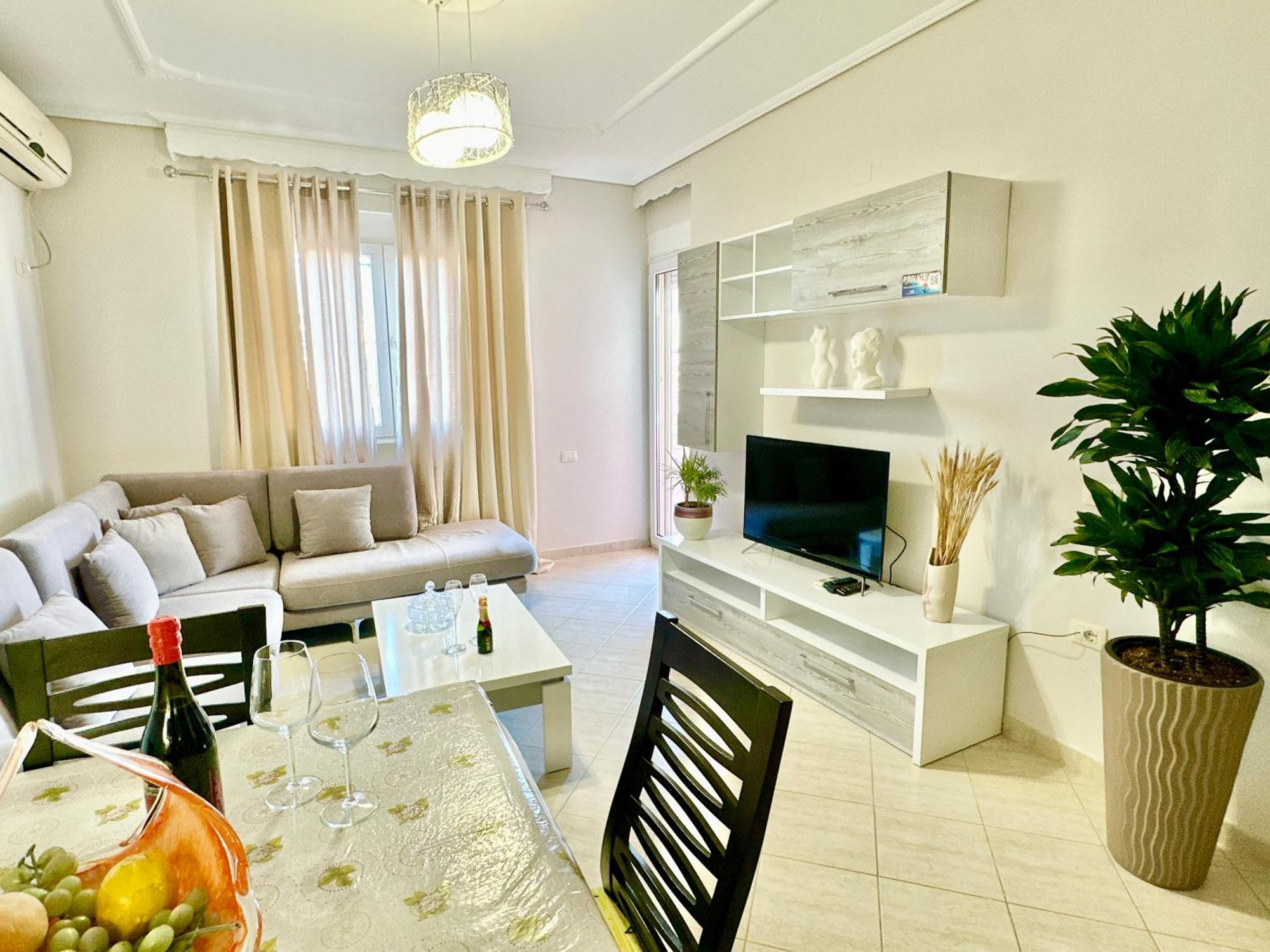 فلورا Family Suite Residence المظهر الخارجي الصورة